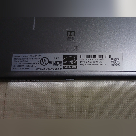 Lenovo M8 Tablet (Like New) - Picture 3 of 4